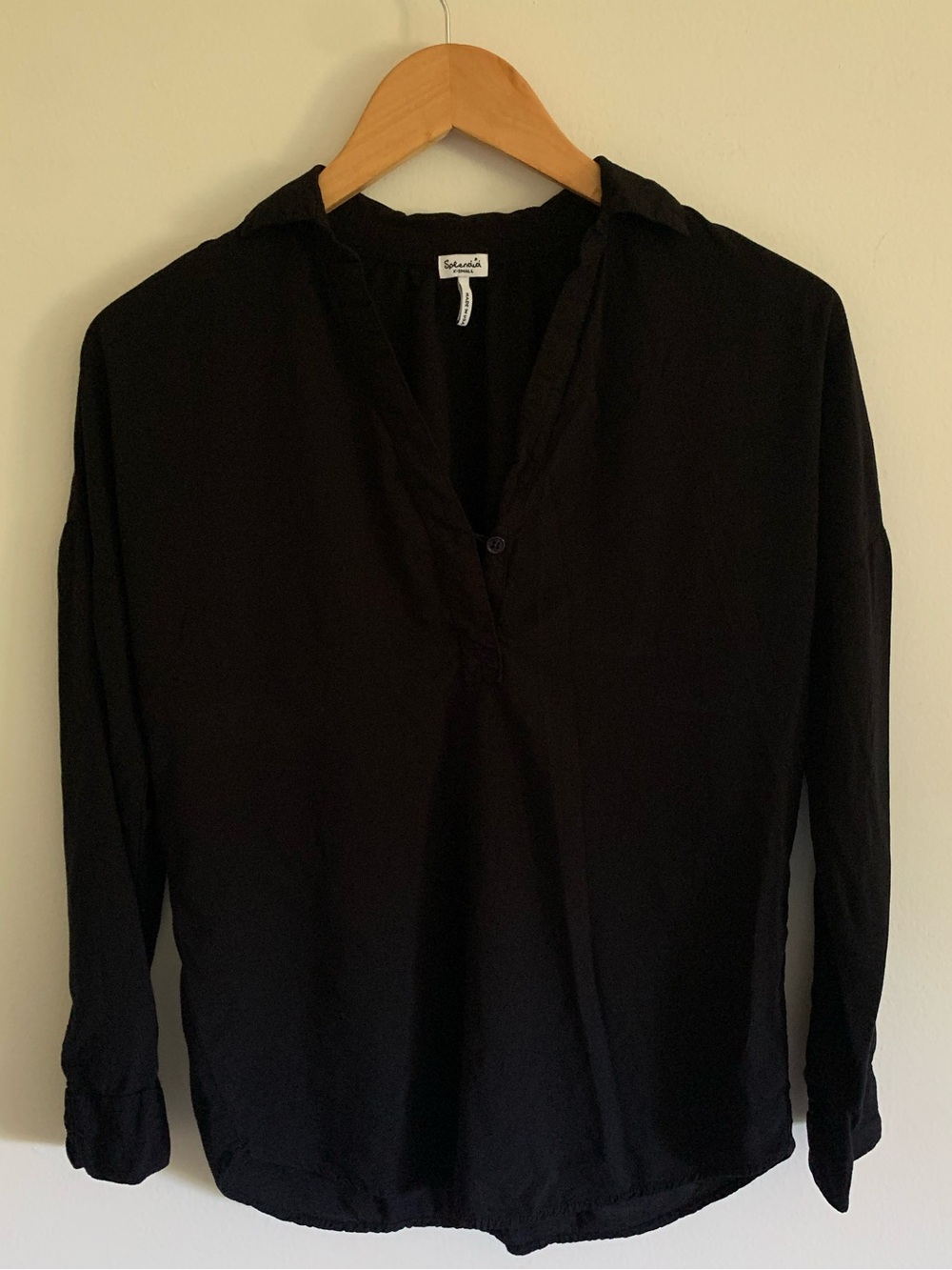 Splendid Black Collared Long Sleeve One-Button Super Soft Rayon Blouse, X-Small
